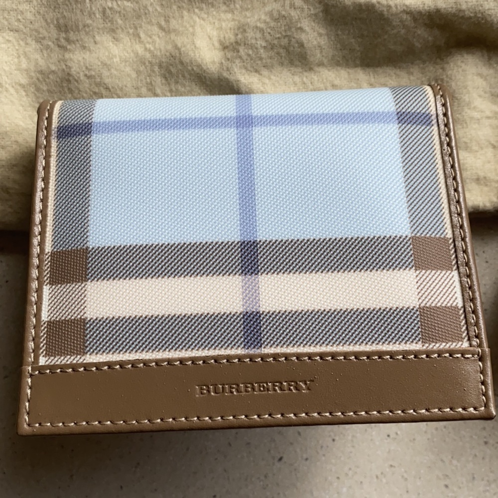 Burberry Card Wallet - Picture 5 of 6